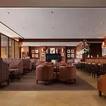 Sunset Tower Hotel 
