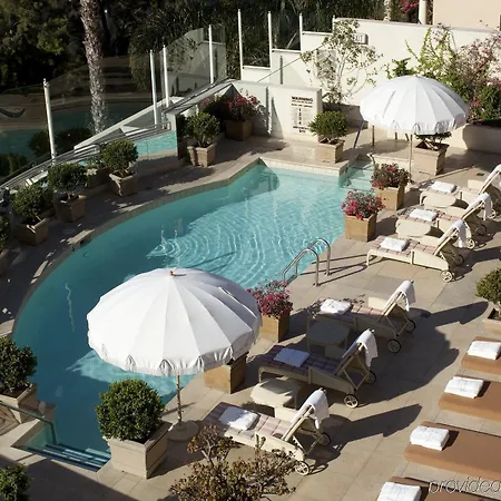 Sunset Tower Hotel 