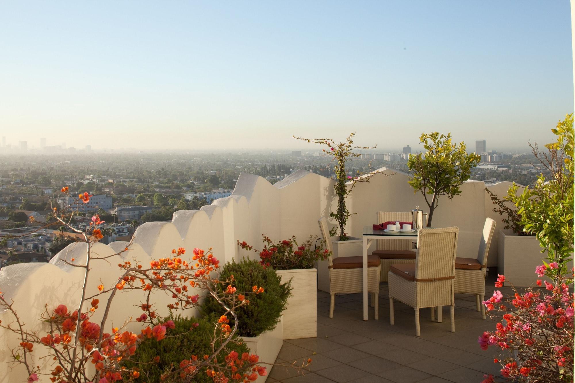 Sunset Tower Hotel 5*